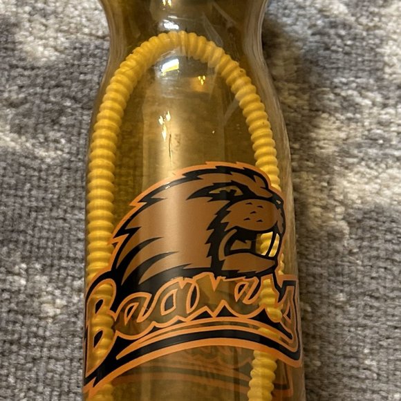 Coliseum Athletics Oregon State University Beaver Beanie and Water Bottle - Picture 2 of 4
